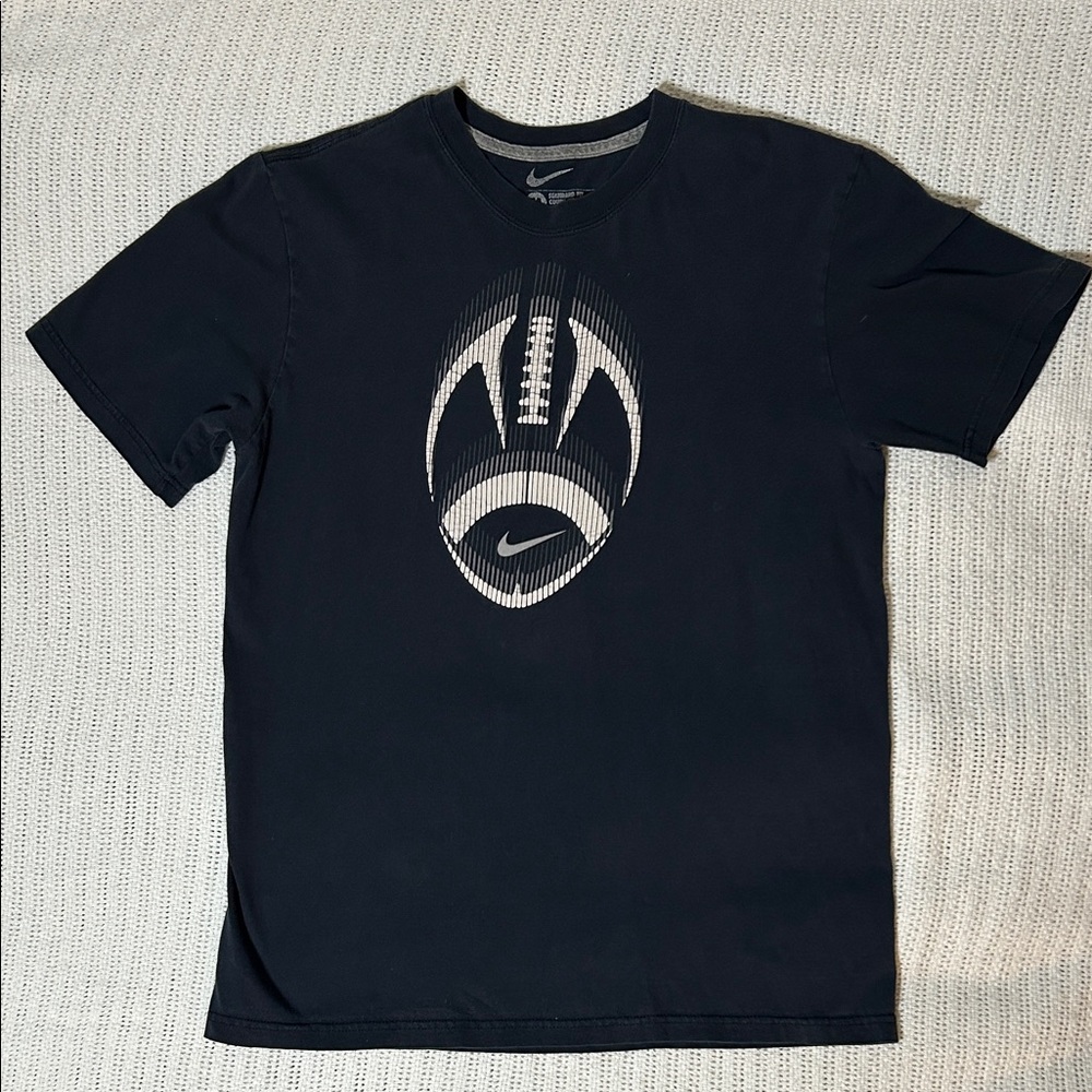 Nike Men’s Blue Standard Fit T-Shirt Short Sleeve Size M Football Swoosh Logo